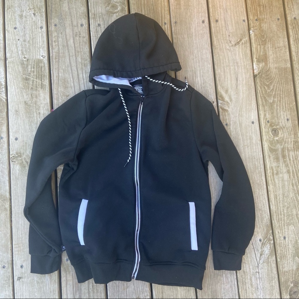 ** Swift PacSun Black White Zip Up Hooded Sweatshirt